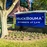 Huck Bouma logo del despacho